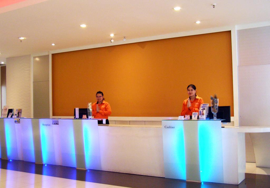Iyarin @ Tuk Chang Hotel Banguecoque Exterior foto